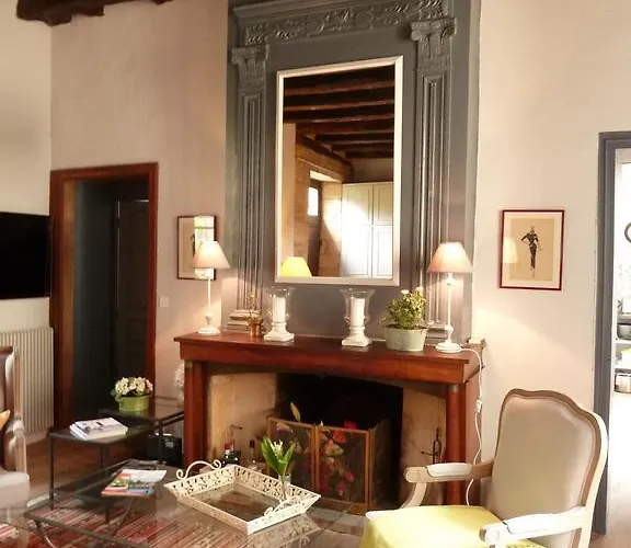 Apartment L Elegant Medieval